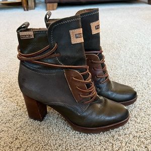 Pikolinos green/brown boots
